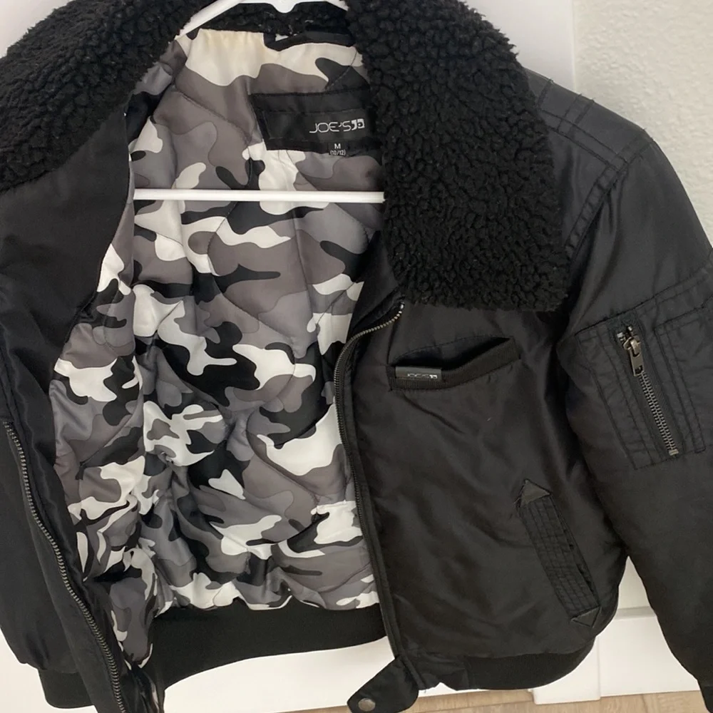 Jacket - Picture 5 of 7